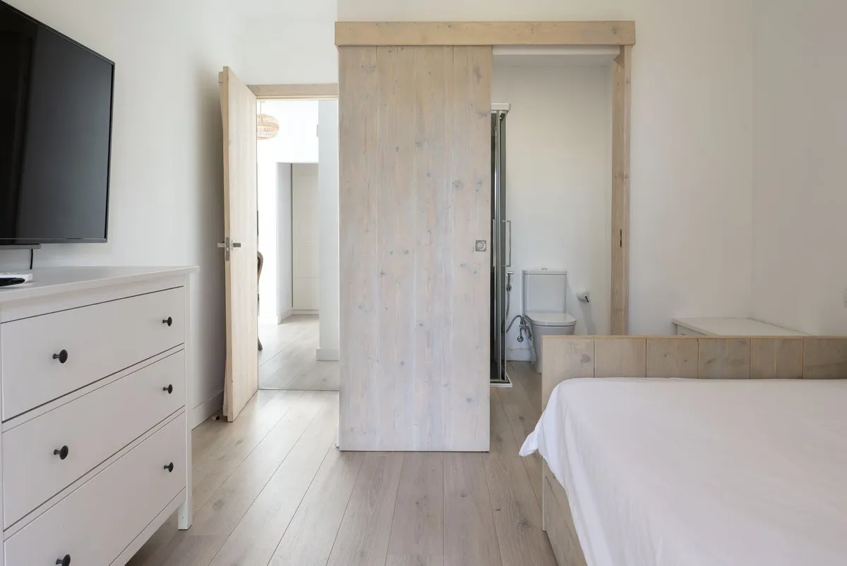 5ae7cfa2-cd61-4e6c-bd49-5fcb7bbb5fe8