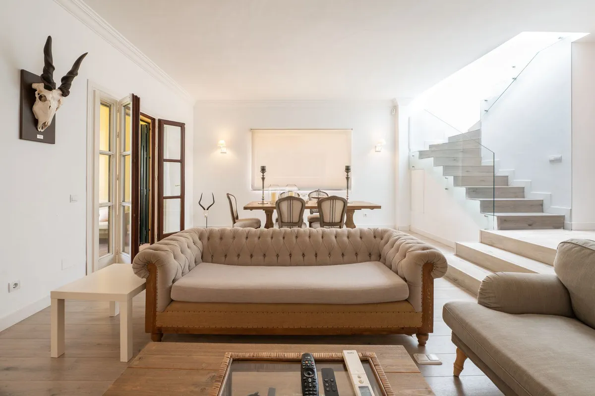 5e008239-eb55-4984-85f1-ac008319c27d