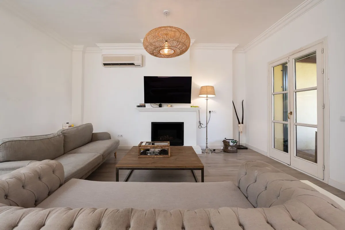 b1d4c717-36ae-4d53-bfa7-cc8cf247acfb