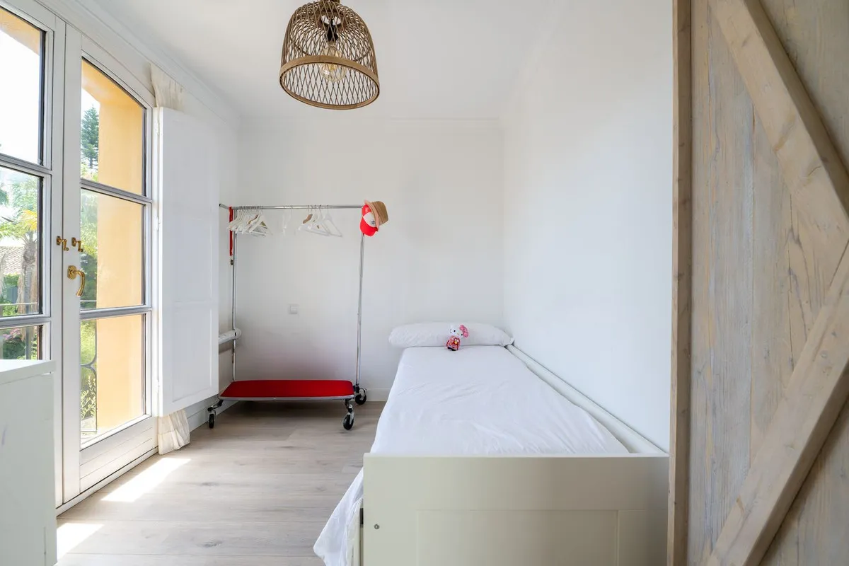 c5307a86-1ffb-47d5-8930-6a31a5fd9597