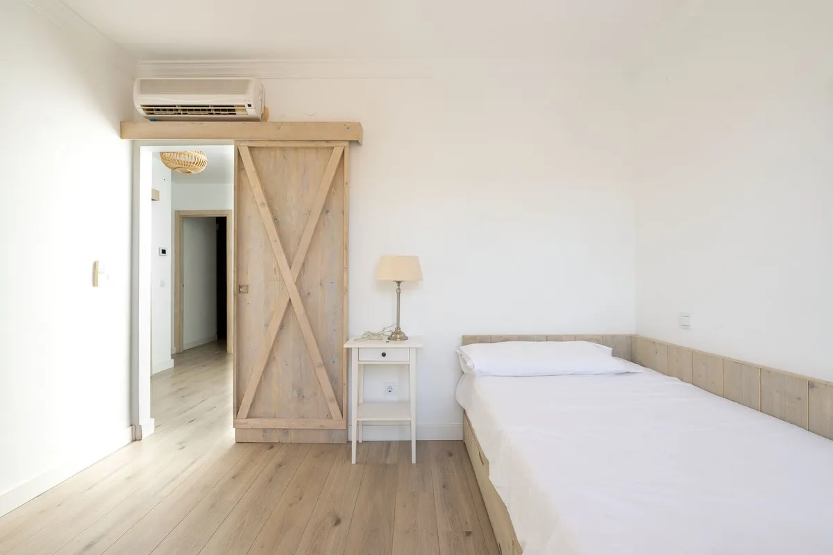 e9cb57b9-7c39-4d11-8fdd-d2104c02fcbe