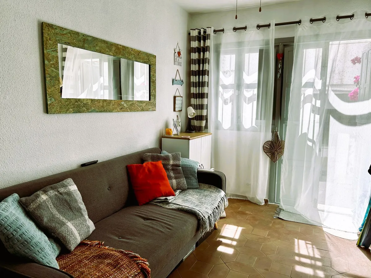 8e3295af-ae22-4e72-892f-fc570bd37636