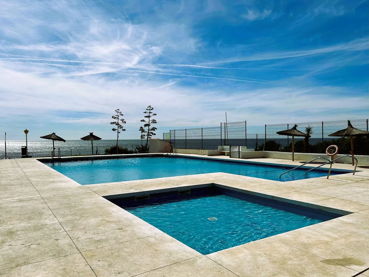 d2b8f4ee-bbce-4b06-967d-dbbefce8f156