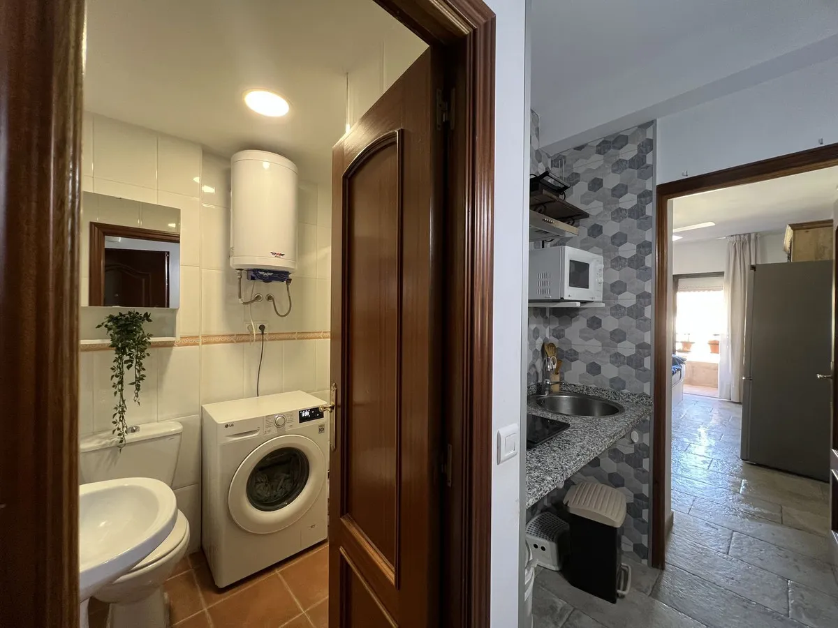 59d90ef6-8a5c-4518-9110-e355f066faee