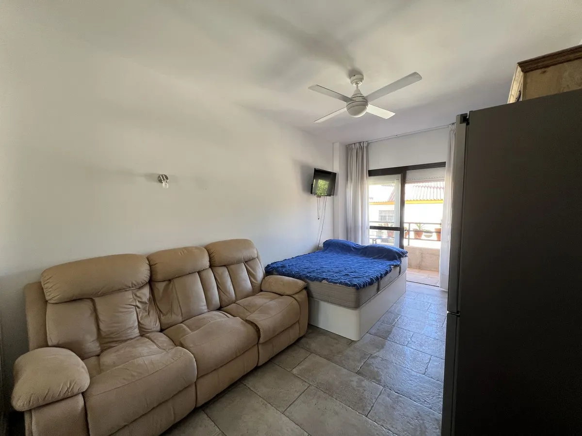 c15304ec-2889-42e5-93c5-ad72bbbc35ea