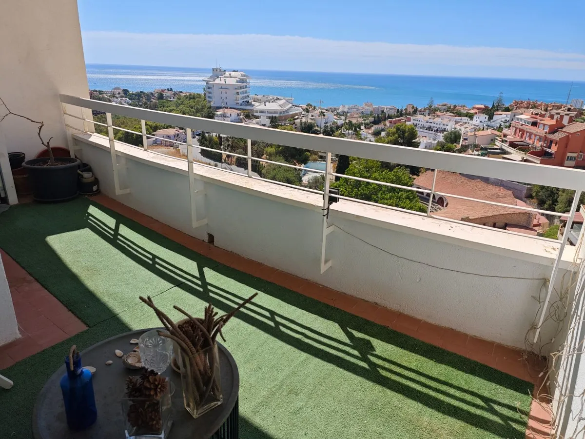 f9b73cae-cc0f-4615-b414-a2a93e2a8738