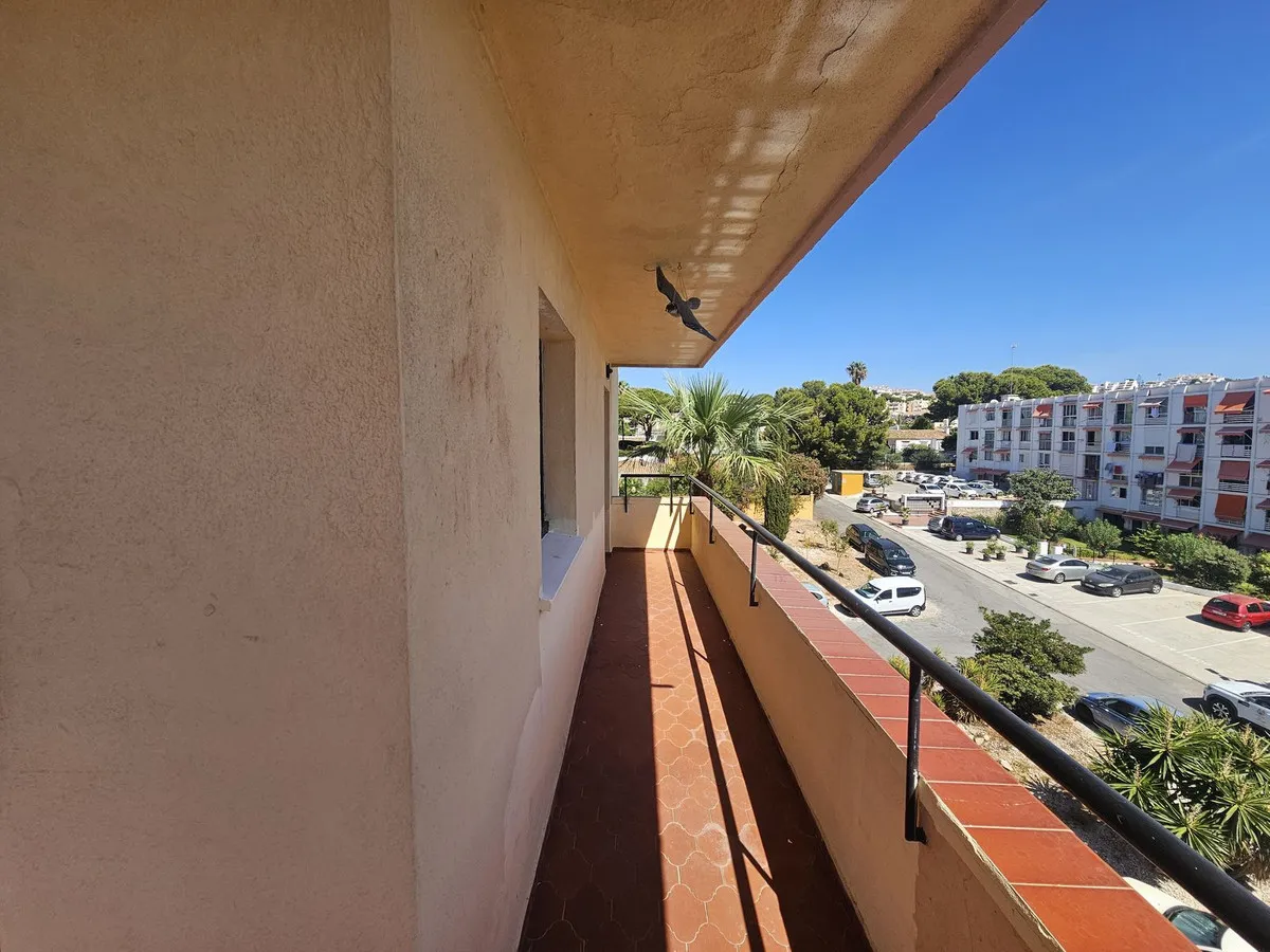 5e4a7949-6c75-4b7d-9f72-412a9b028503