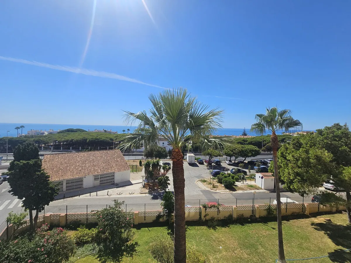 8bf7bda9-af55-47dd-985f-9cf6eec33869