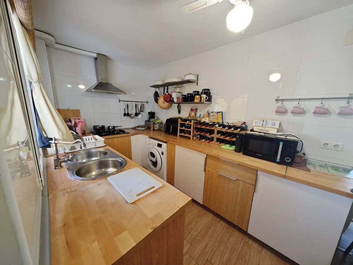 040853cc-cf3b-4cf7-89be-543b049f8403