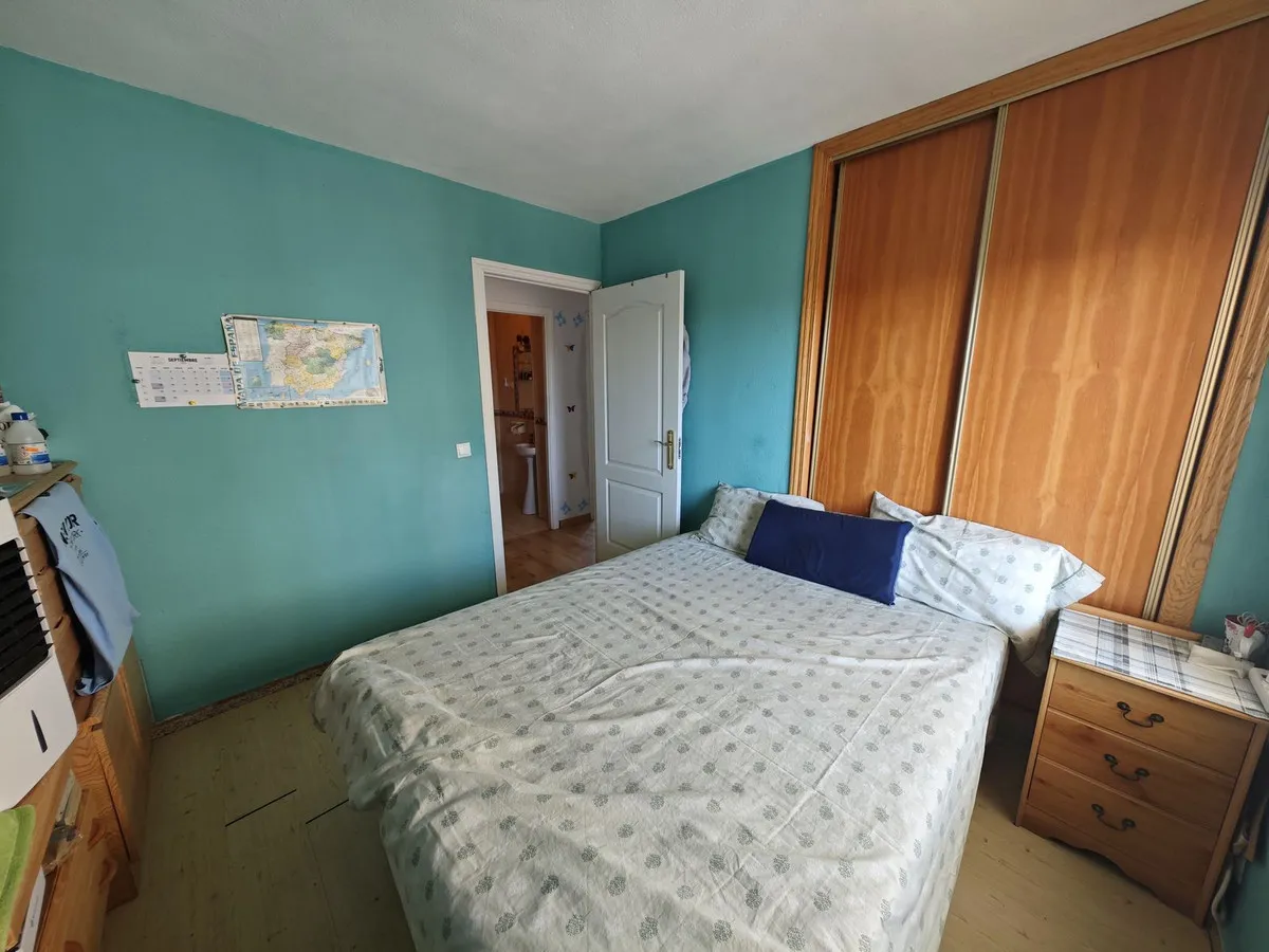 7de383ff-53a0-4e72-905e-30ef85e28a81