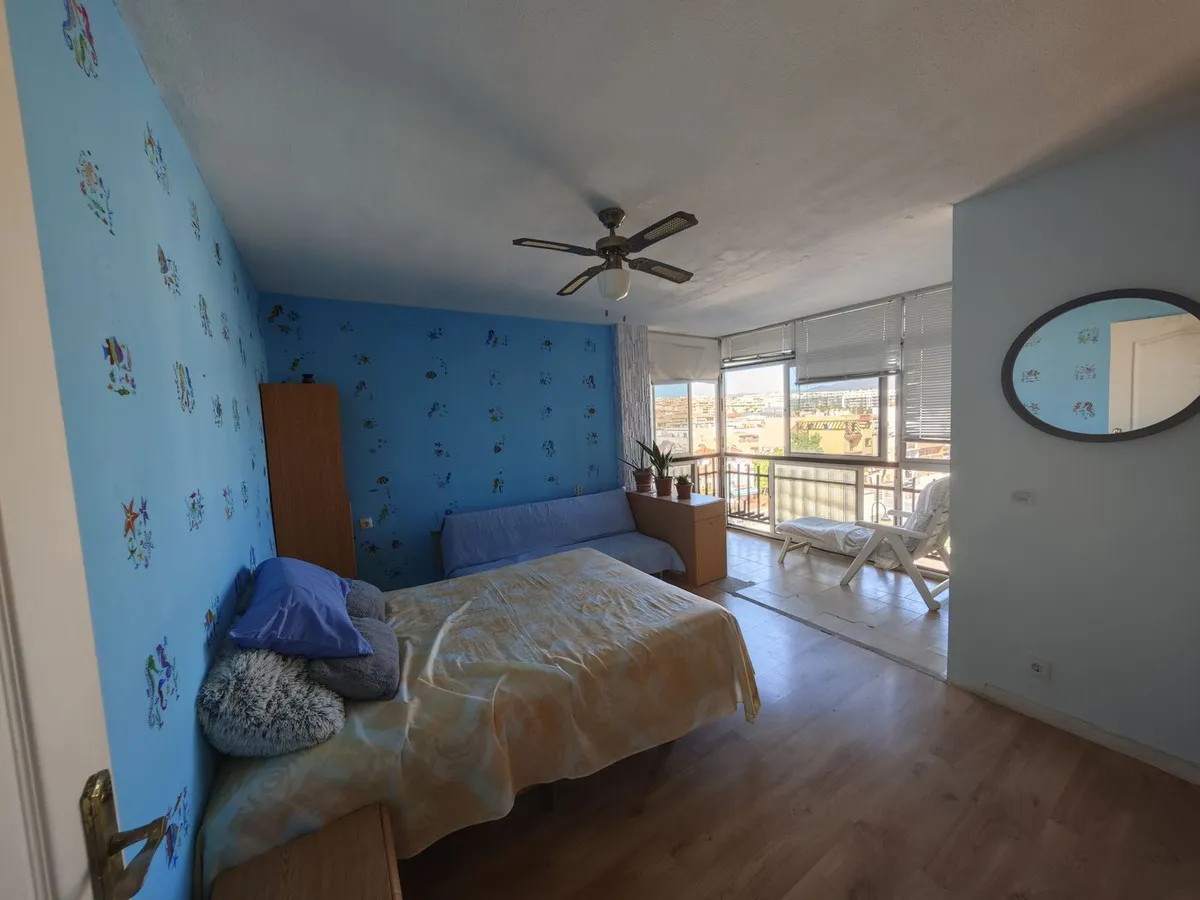 aa8e83cd-1fac-44c6-872a-d248c5b26b05