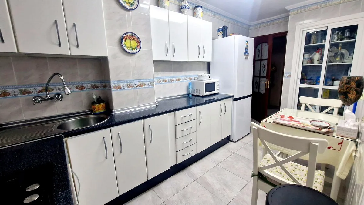 597cbe8a-0f5e-43dc-abf5-a413542776a9