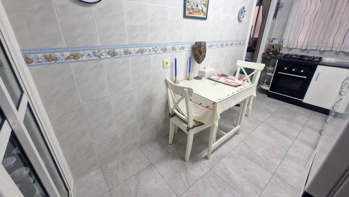 cf64ab09-c6ef-4608-b404-c32b8297b30a