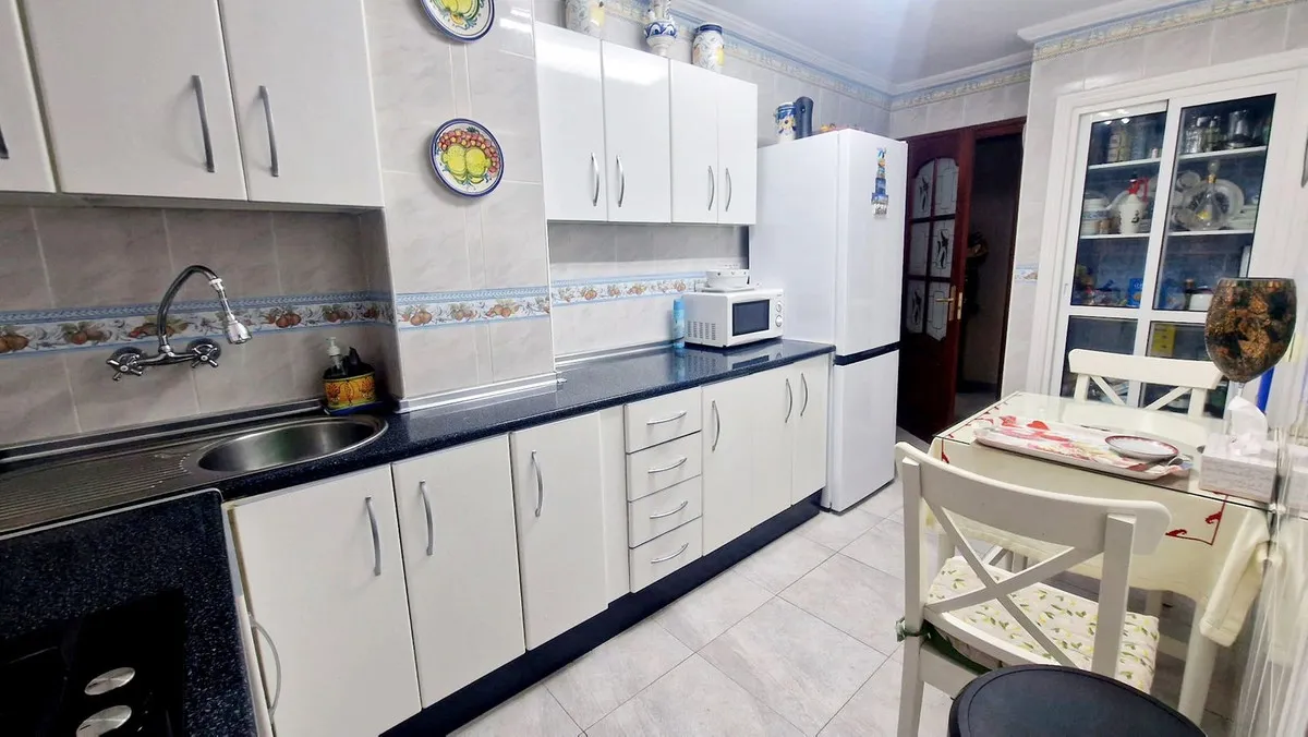 e3039e26-39bb-40f3-bc0c-00ff90e9db90