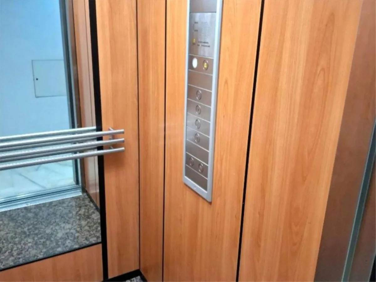 c6b22dc0-cb6f-4ffa-81ad-9e94e77a0b85