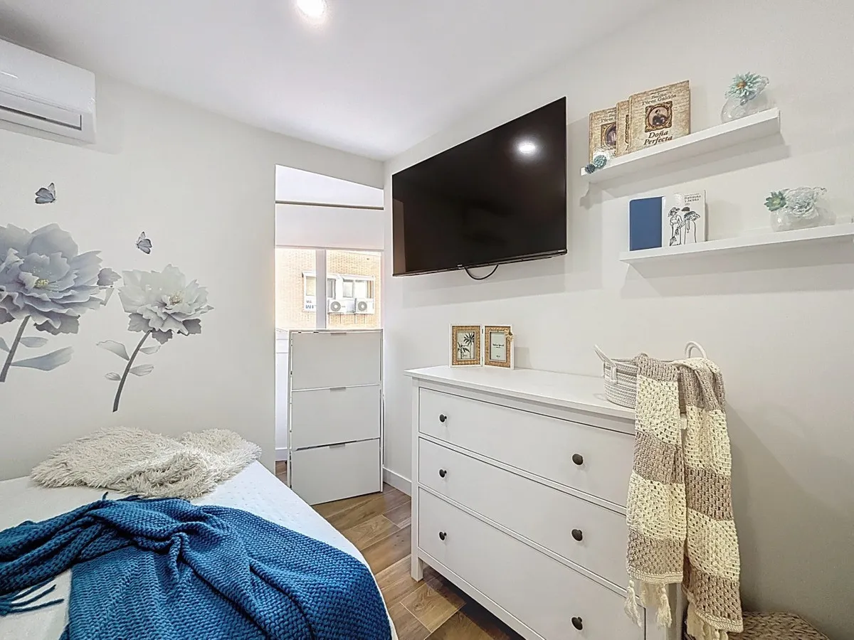 6b735a49-2887-459d-8631-05607f8841ab