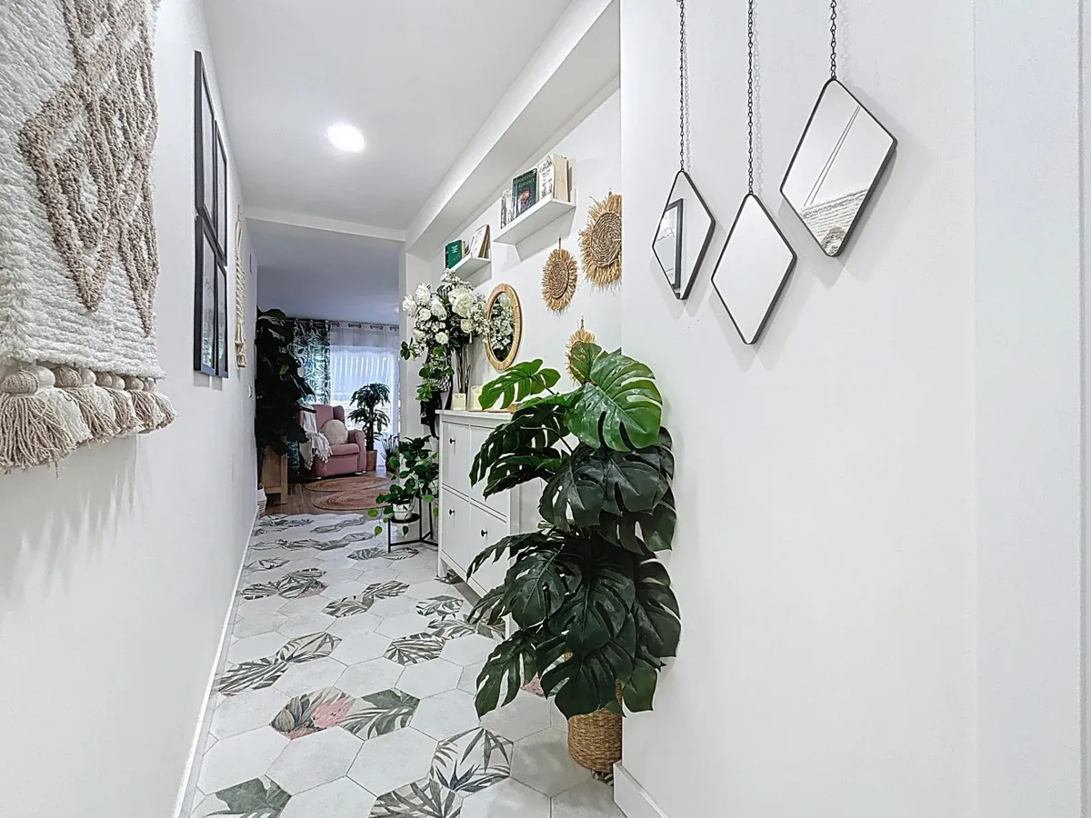 b43fbe35-68e4-4214-bb5d-213ae55df007