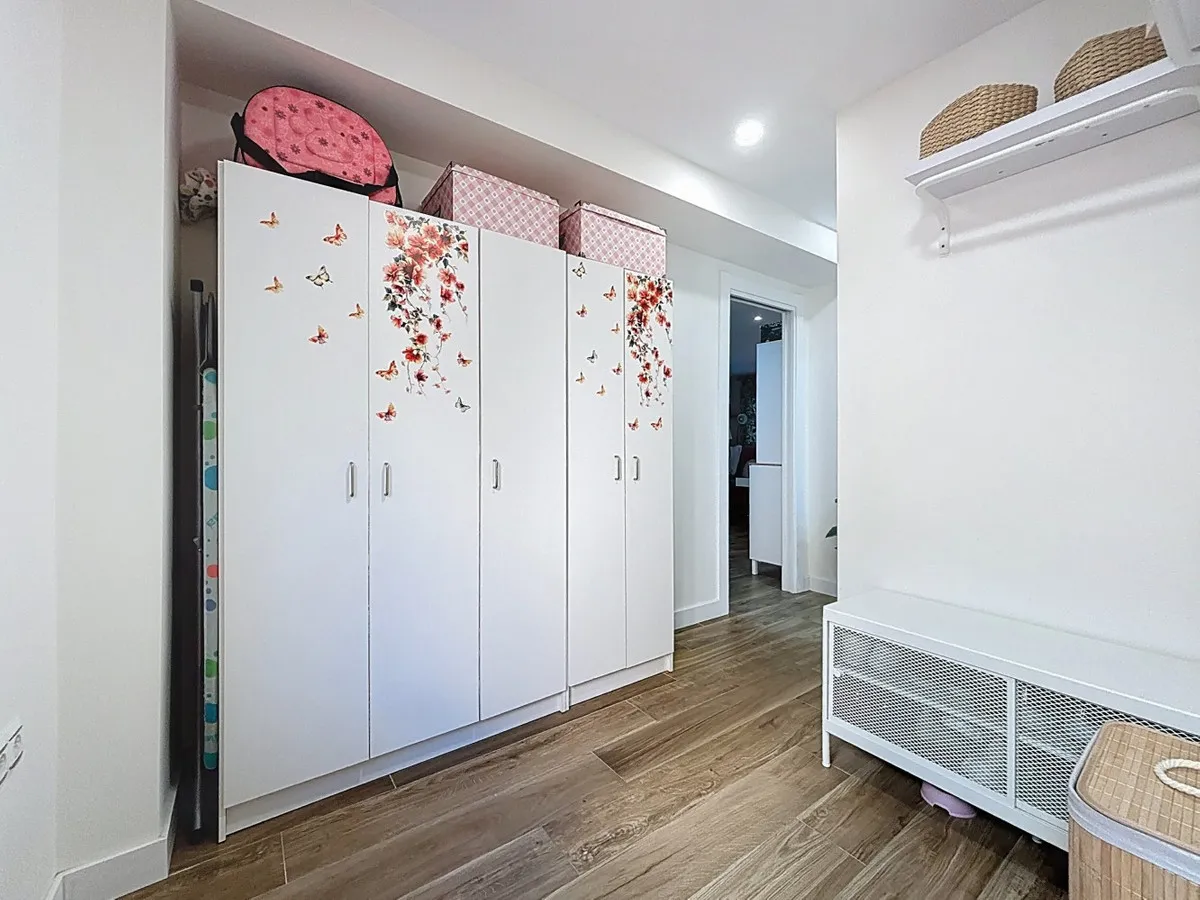 f9edbfca-298e-41dc-9a71-223801580e7a