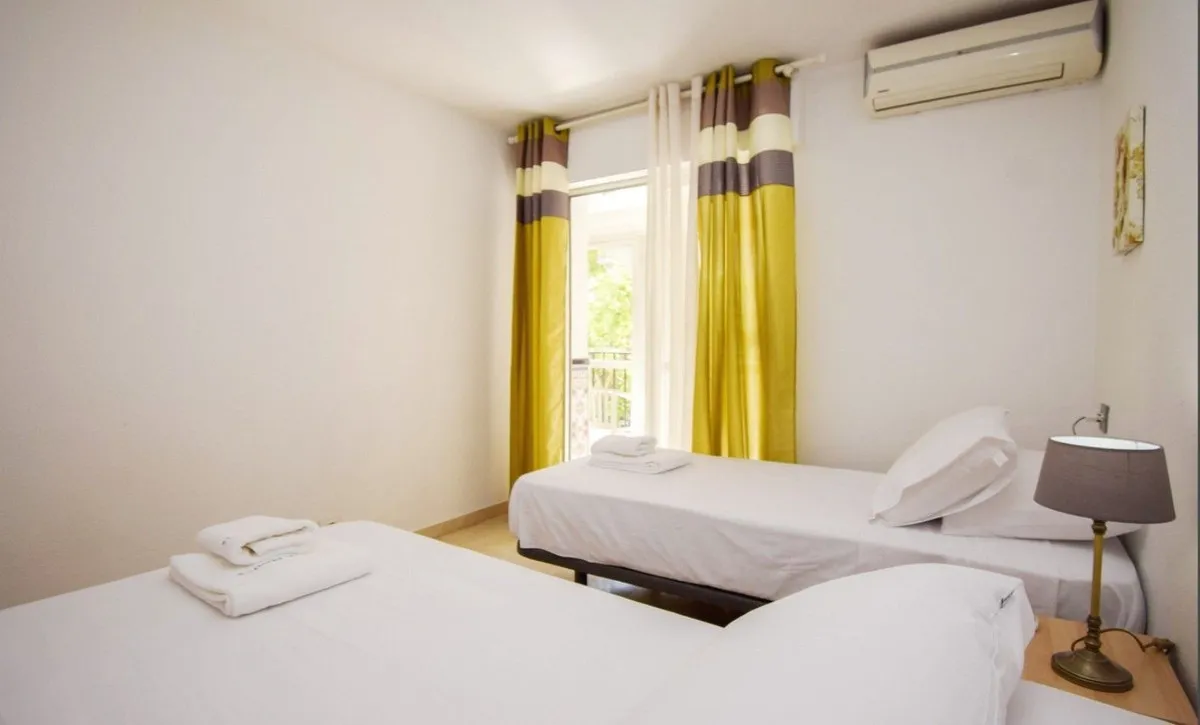 559b6a9b-43ee-4b7d-9055-2b9f57d5d810