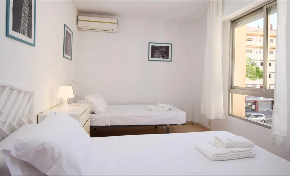 c8f4a8c2-6ede-489e-98dc-6c273e563db3