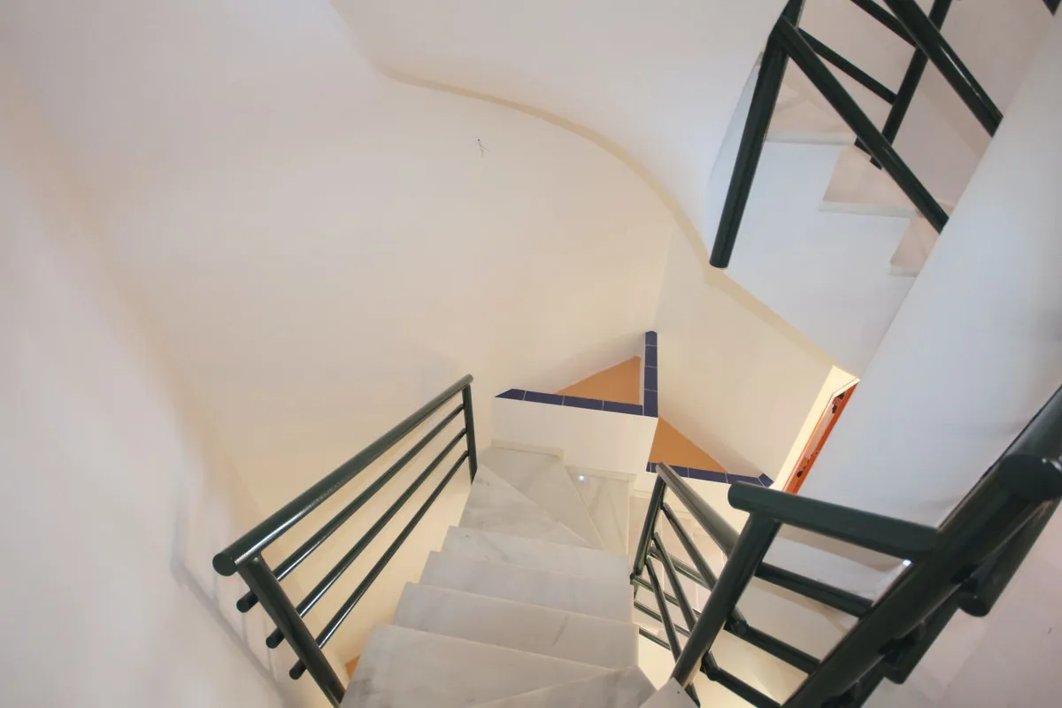 068e4035-0d56-4f62-a545-7916ecc86f04