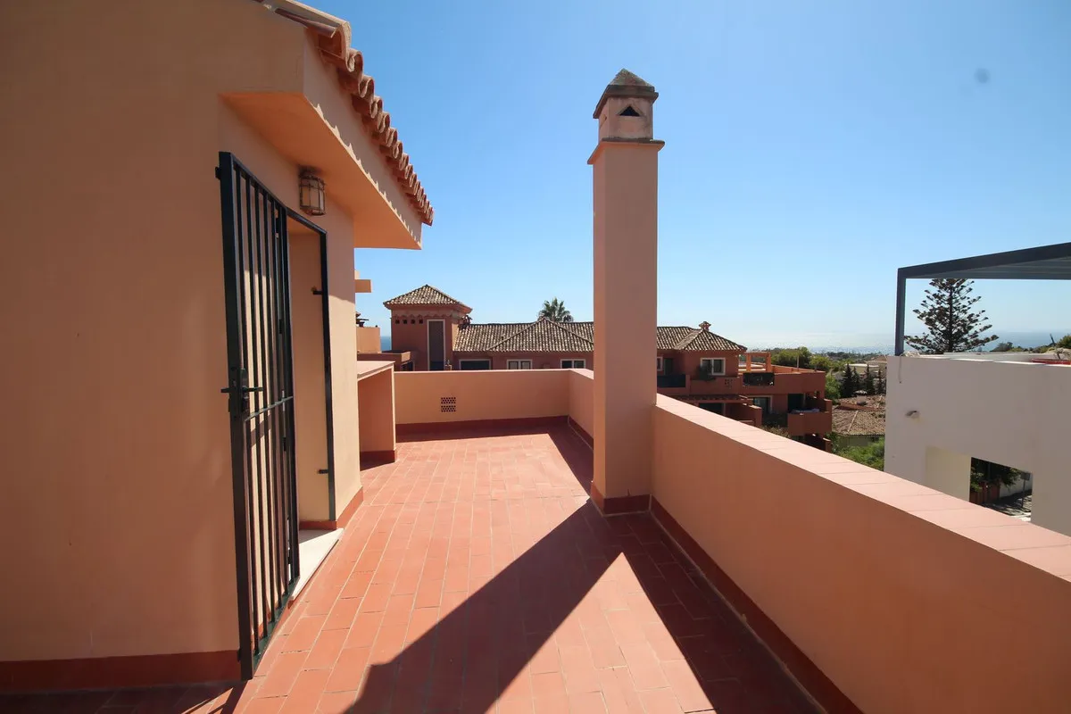 0ee10b04-038f-4ebf-9661-5825b81082f9