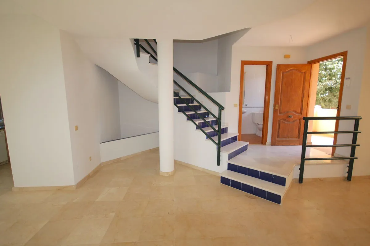 9e15c51f-d5b5-479e-a0dc-8aff6622bba2