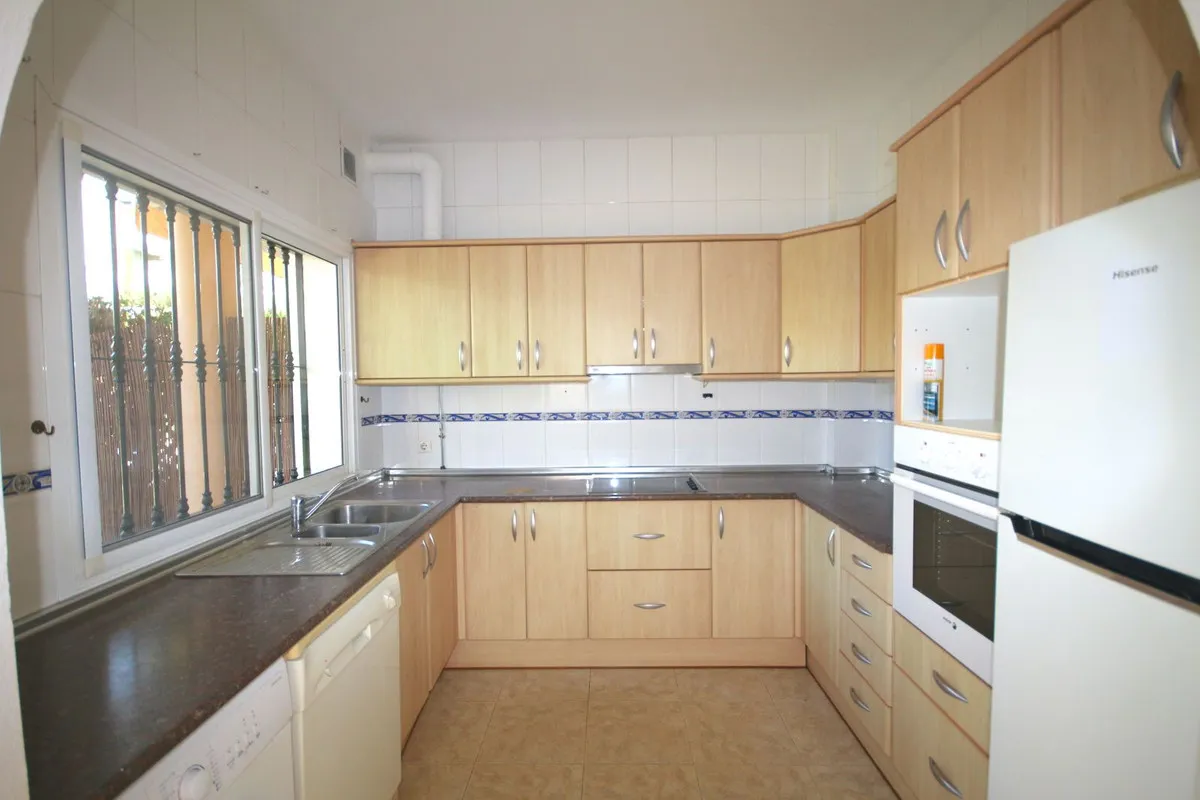 cf1d3d13-ee8f-456e-9da0-de8807165ade