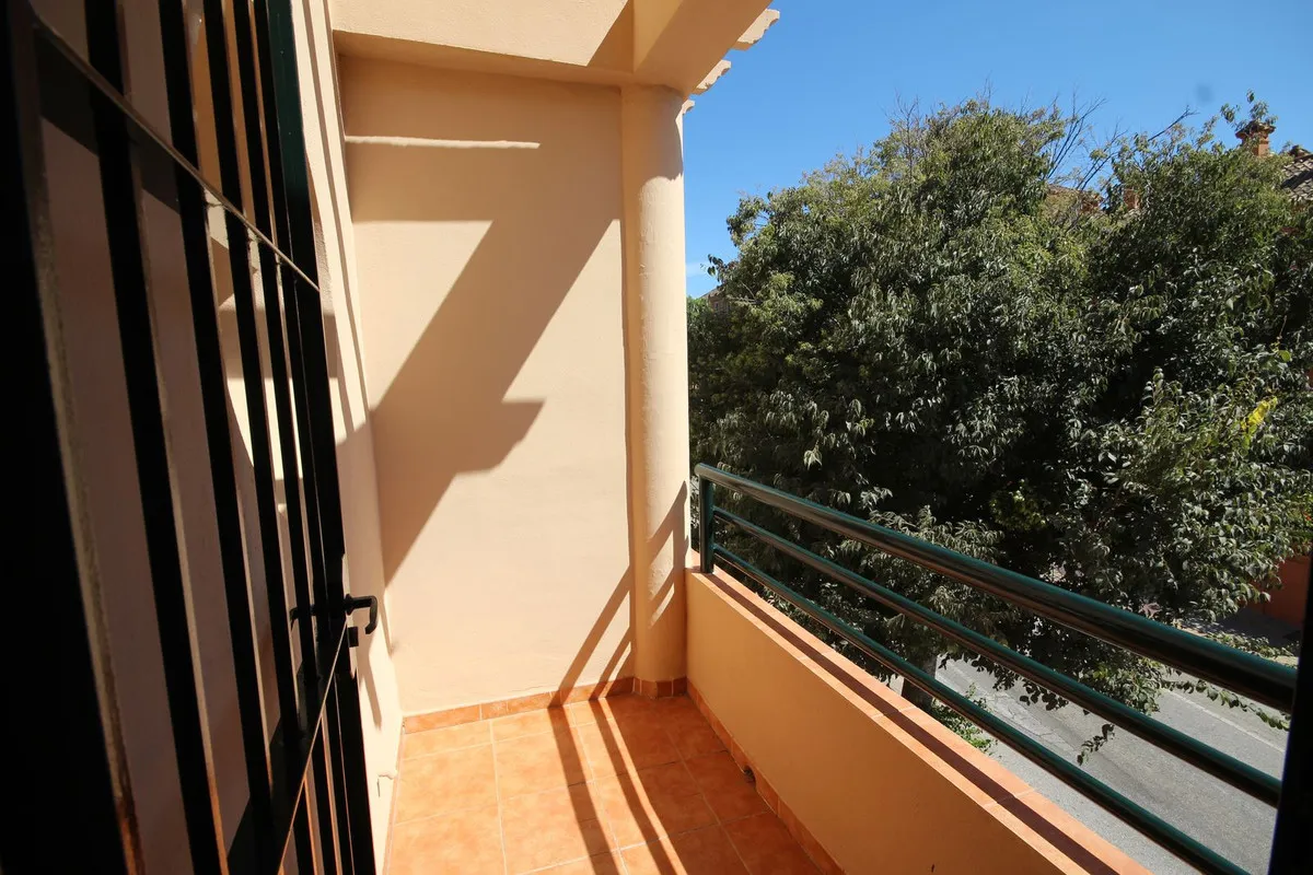 fc8b03b2-1aa0-42db-8b5a-a2d650d19709