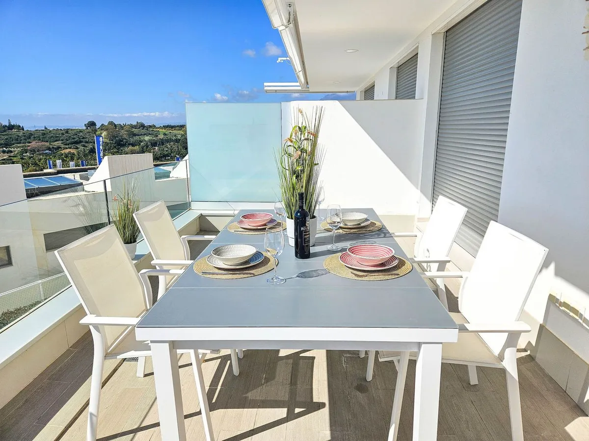 384ff4cd-4e97-4a19-a8b8-f661a0f4e738