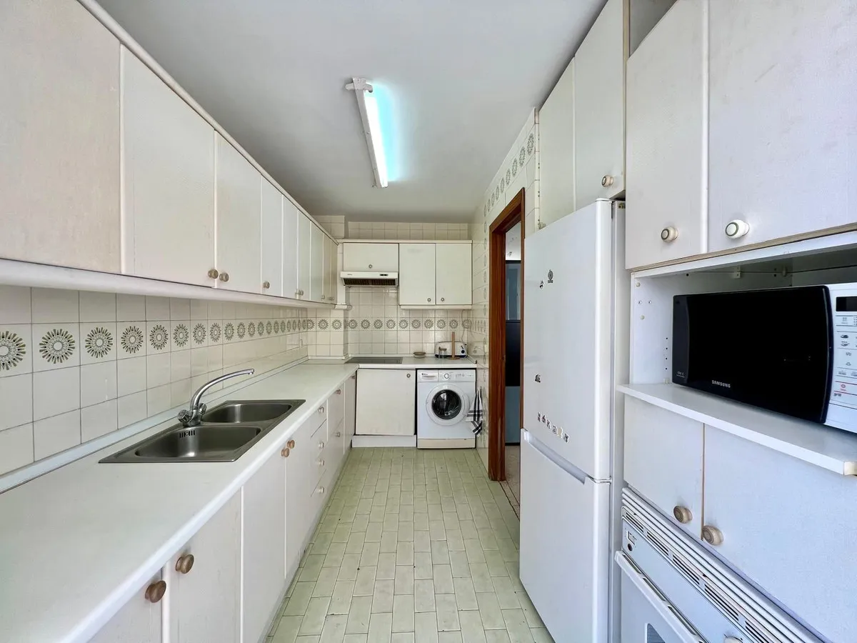 8fa72b0a-c70c-4ef9-897d-74c304c5116c