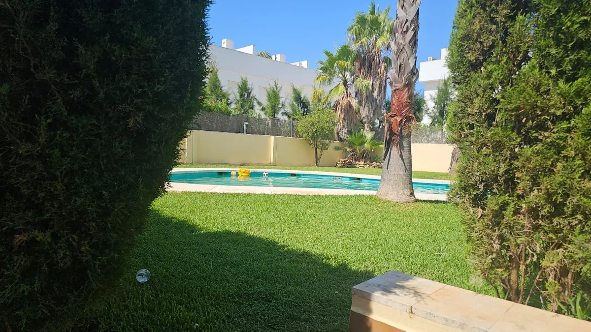 4c6e06b6-0c53-4725-ab88-d16d9b625471