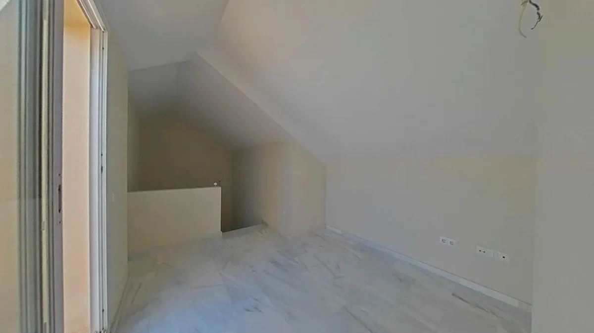 a94dc010-74fa-44c8-926a-f0e5044f05c6