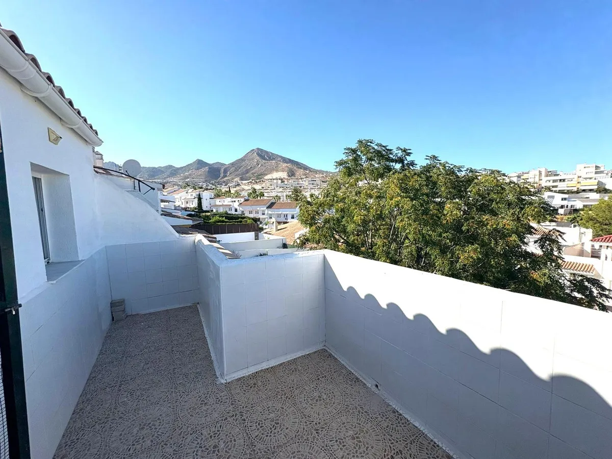 5b2b1f1f-3044-4cfb-acac-51adb759d7e2