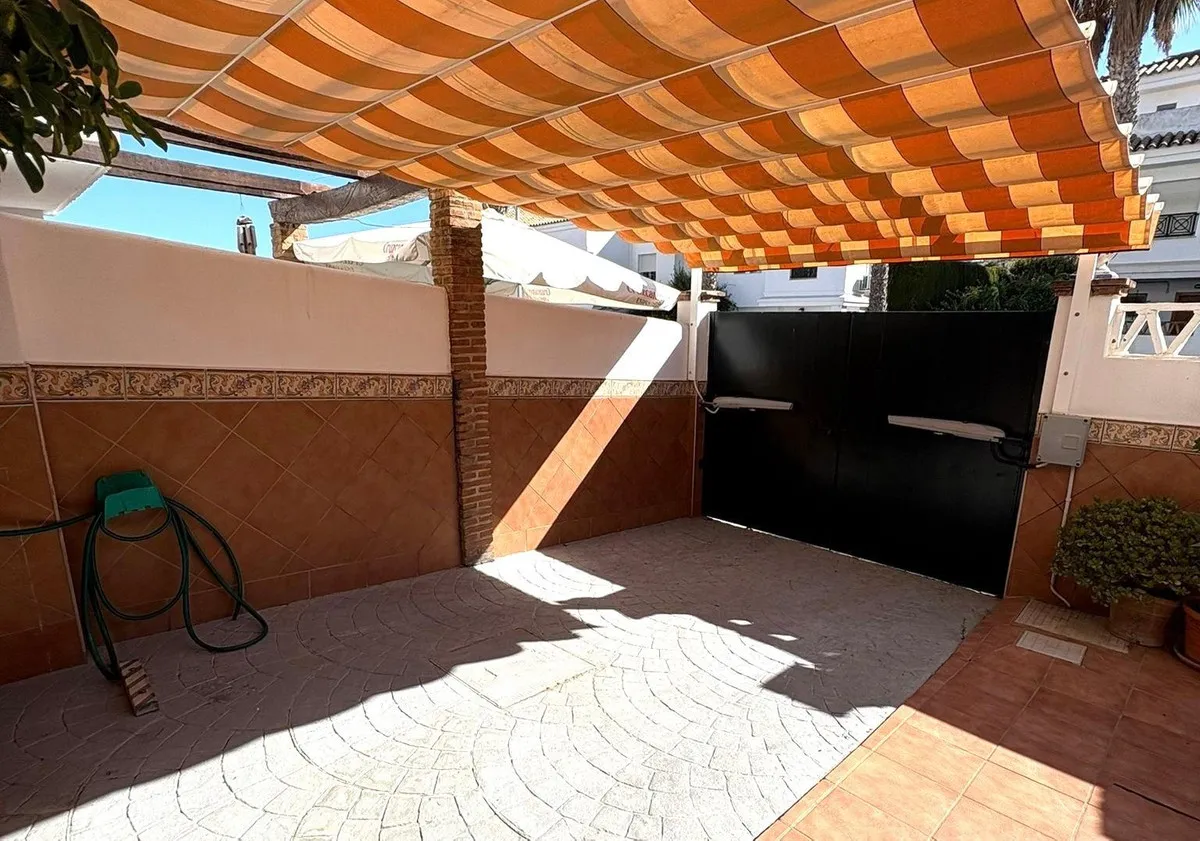 8b3081d8-882d-49ec-a364-9fea50f6a570