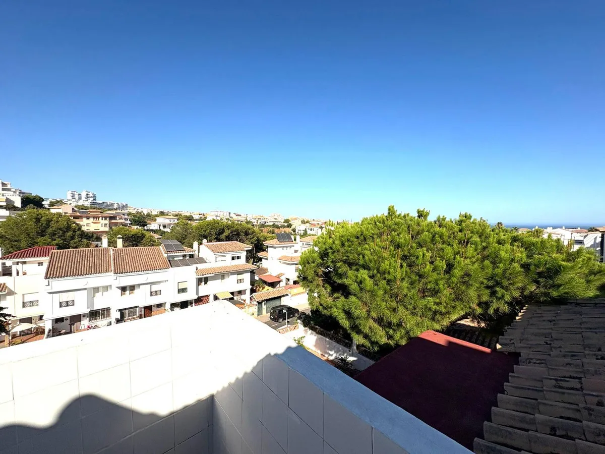 aa5a33d9-27ce-466b-b3ad-4bd3ba542cfc