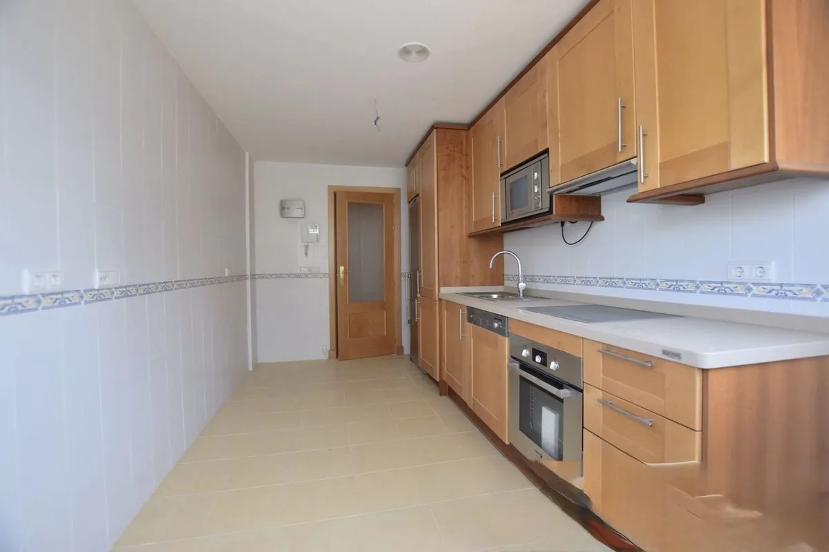 3e31c750-6081-49c5-862d-89c87d5f457a