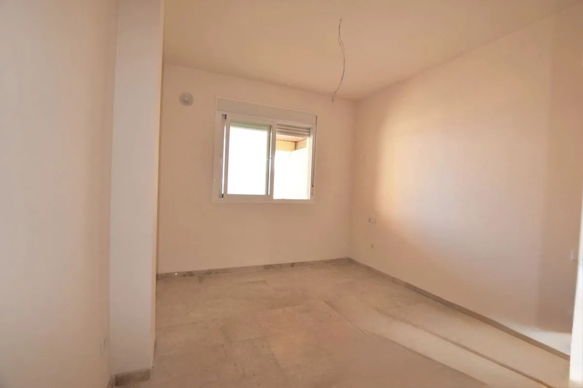 fc9756ad-95b8-438f-9050-bb25ff1cbb0e