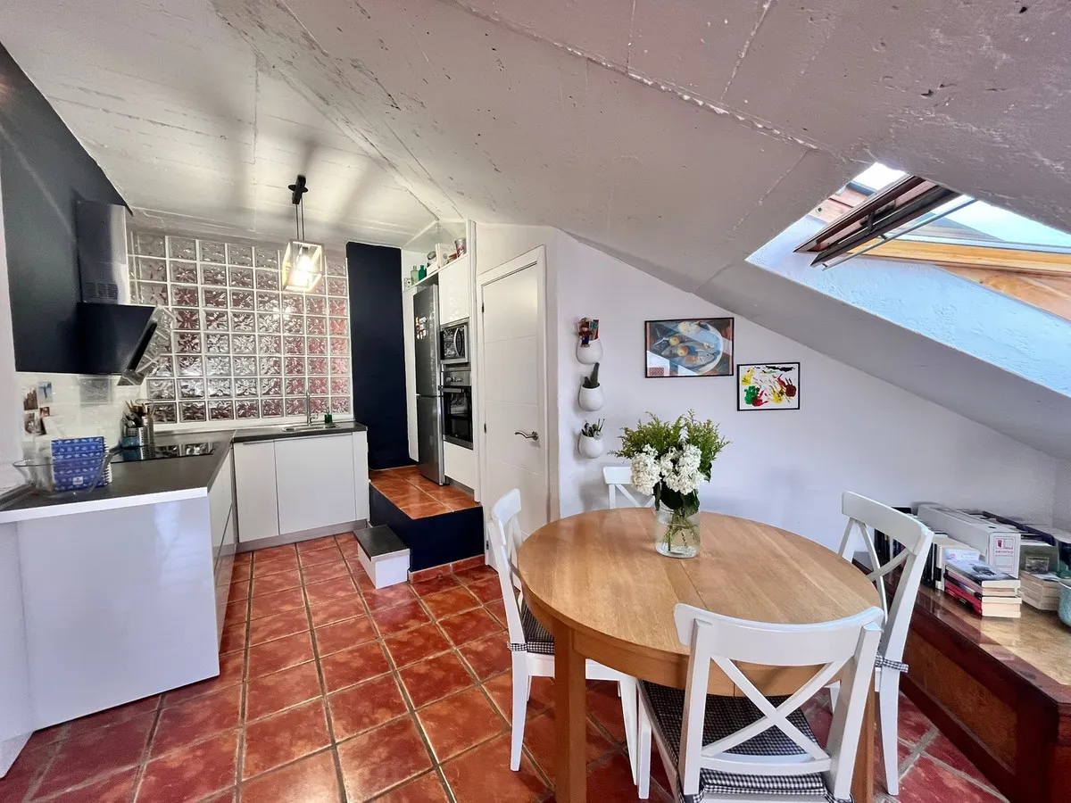 a8264300-6b17-41cb-97ef-072971a9f072