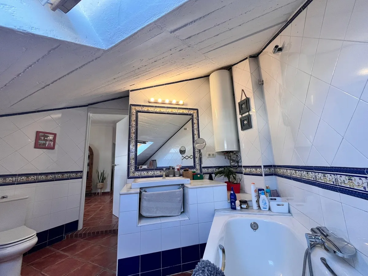 adbfd10a-afeb-4cb1-ae74-0a6f46a186bd