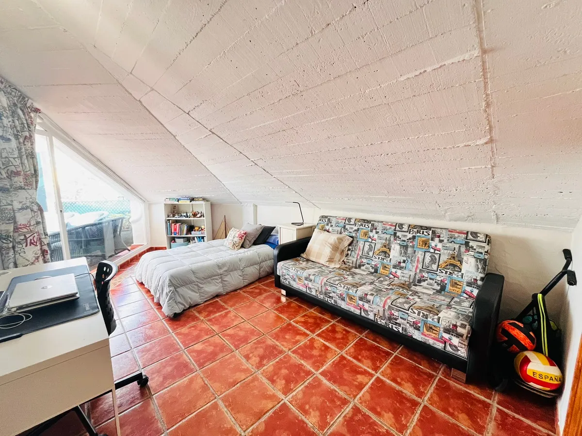 c87109ed-8ed1-487c-9aaa-b930d442279c