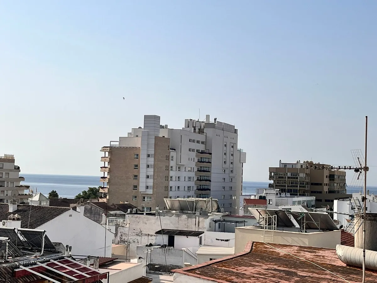 d1c7282a-805c-4fdb-8bb6-70a3d8fc05f4