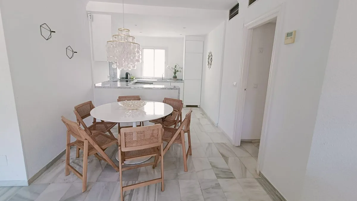 0fdec9ea-2fb8-4130-801f-7a63ef189e4b