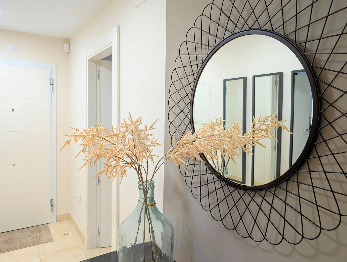 f4f38209-d359-4e18-a7ec-44ff2b6b57f3