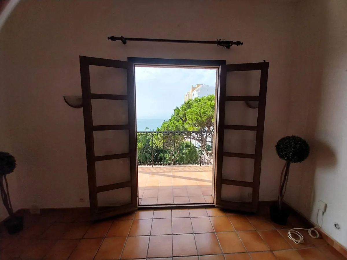 044d3e0c-87f2-45c0-8bbd-91ba6ec48b2a