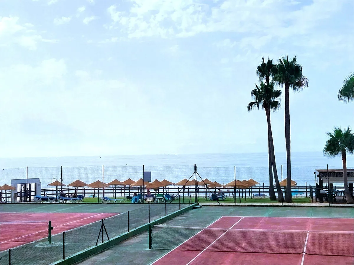 98957ae6-b883-4017-a046-6212db7fe794