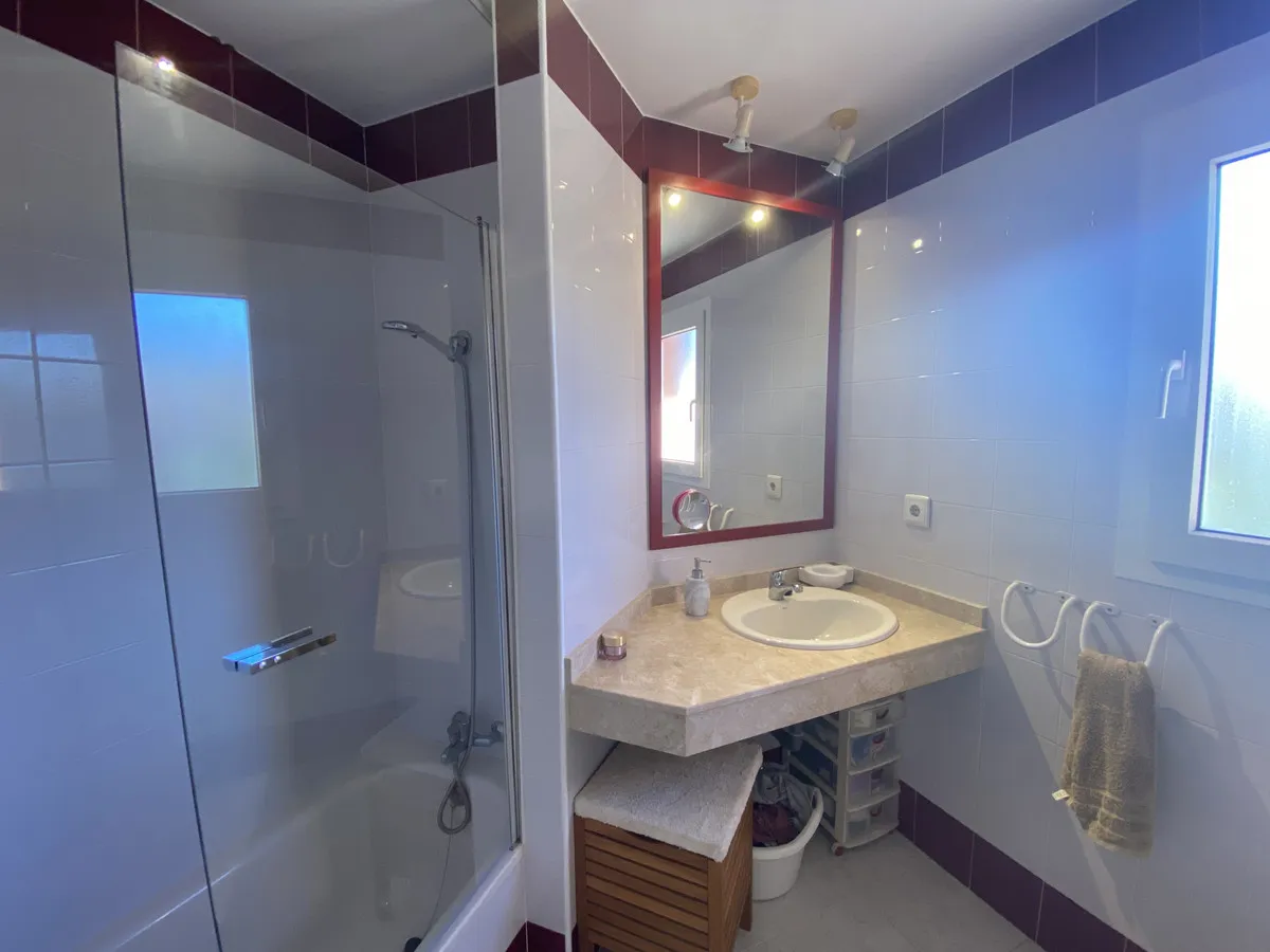 421557b9-c742-4a27-874b-21d5ee0fa35d