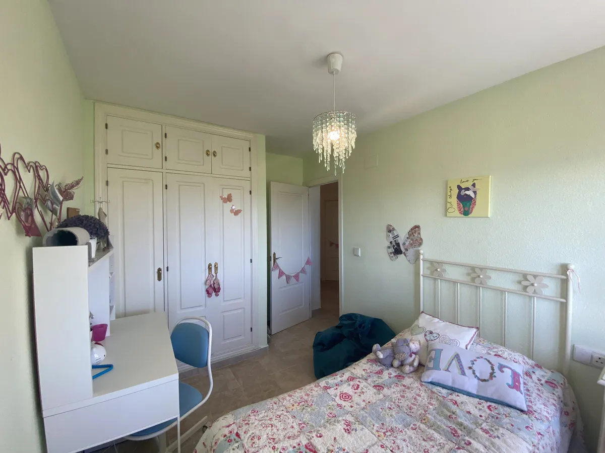 5d004d32-c658-44f5-b7a1-8d0af129ed13