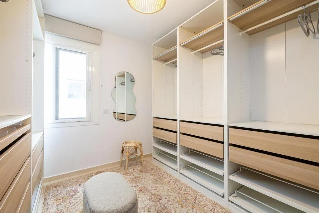 186547dc-c75d-49fc-b085-2c62e7afaa33