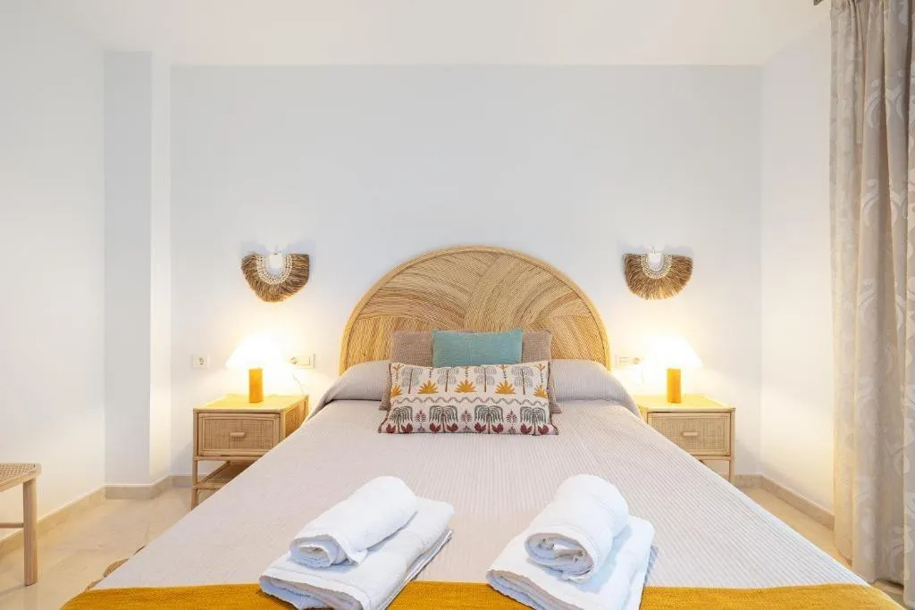 a65ea051-c0cb-4820-96ee-947268fdc98e